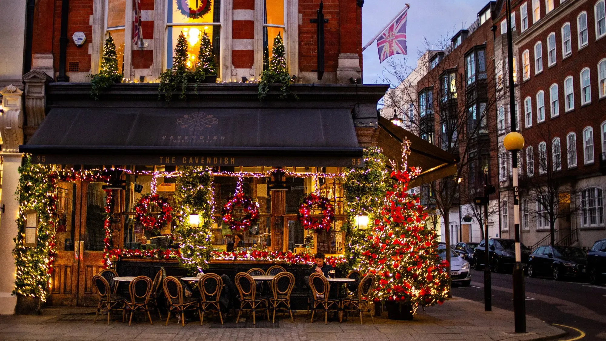 Festive holiday pub in London.